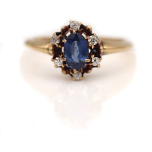 https://vintagediamondring.com/blogs/list/10-best-mother-s-rings-2024