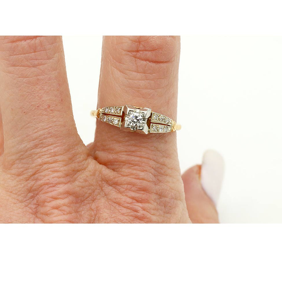 1940s .40 CTW Old European Cut Diamond Engagement Ring | E VS2 Two-Tone Split Shank