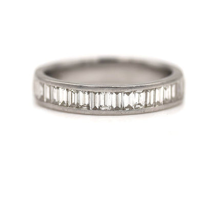 10 Best Ways to Pick Anniversary Rings