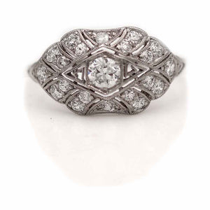 https://vintagediamondring.com/blogs/list/10-best-places-to-propose-in-belgium