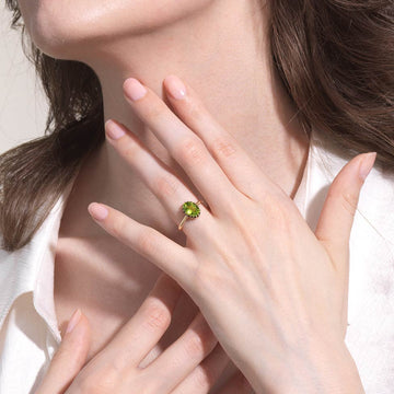 https://vintagediamondring.com/blogs/list/9-top-reasons-for-buying-a-peridot-ring