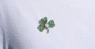 https://vintagediamondring.com/blogs/list/the-fascinating-history-of-brooches-and-pins