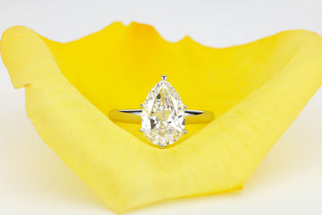 What Makes an Engagement Ring Look Vintage?