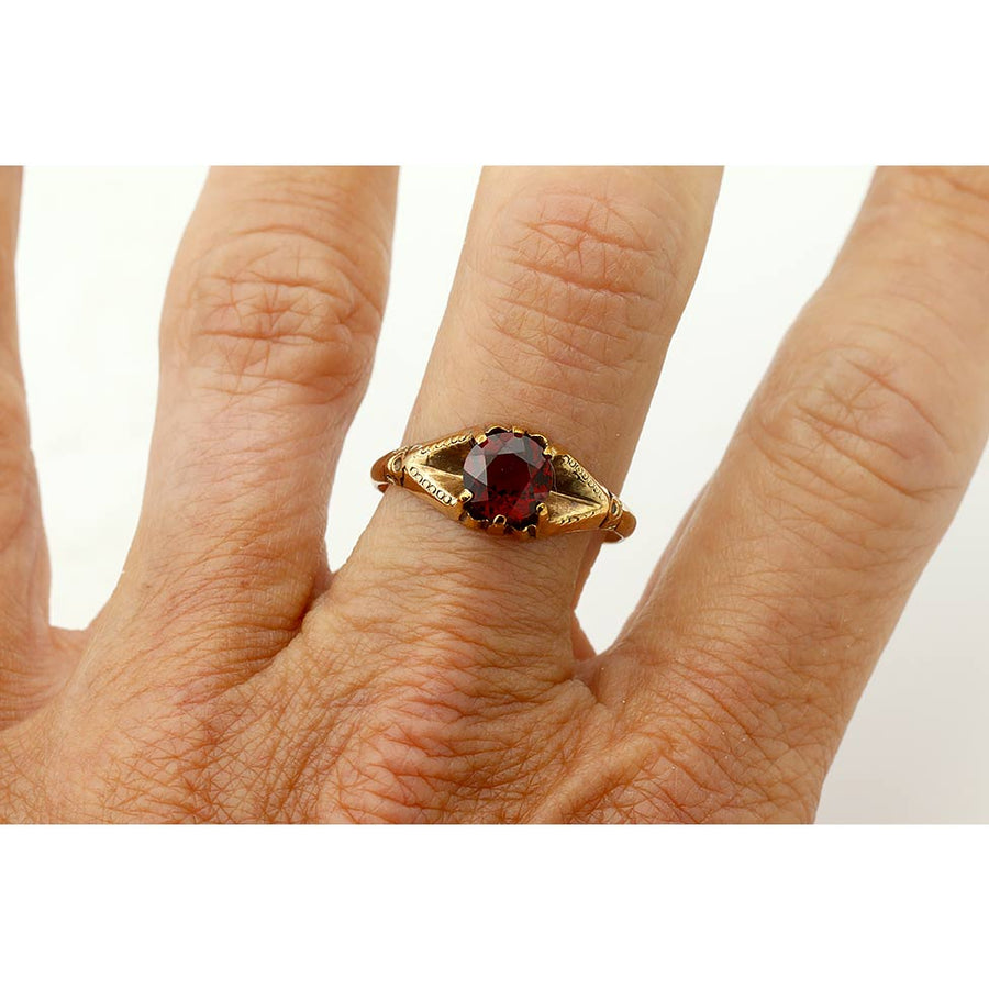 Victorian 1.05 Ct Garnet Split Shank Engagement Ring in 10K Rose Gold