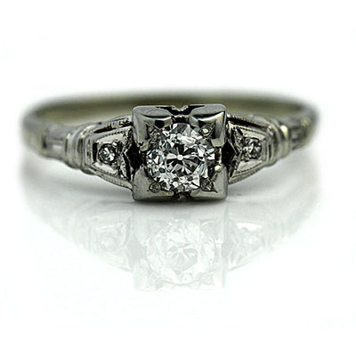 Solitaire Engagement Ring with Side Diamonds
