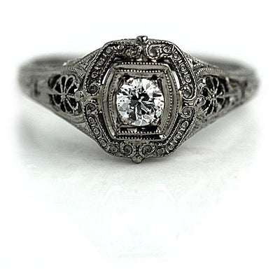 Art Deco Diamond Engagement Ring .25 ct E/VS2
