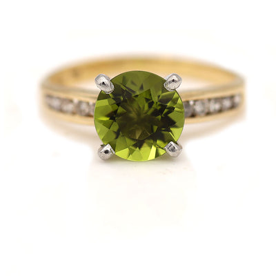 1.80 Ct Vintage Peridot and Round Cut Diamond Engagement Ring